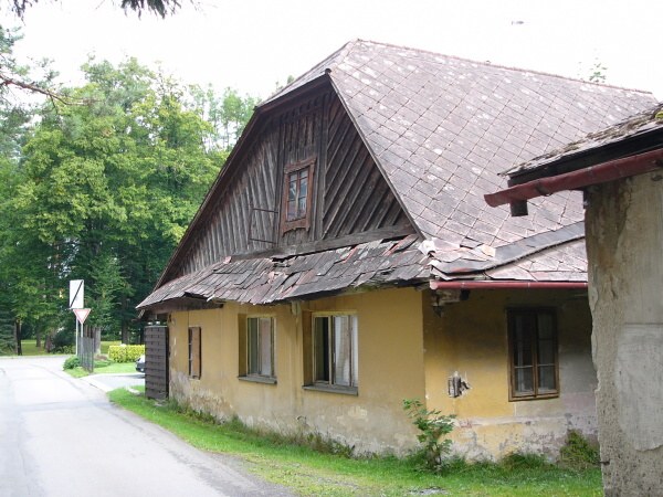 Propadajc se krov